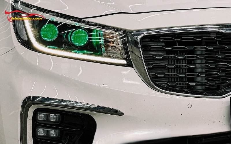 Độ đèn Kia Sedona mẫu bi LED X-Light V30