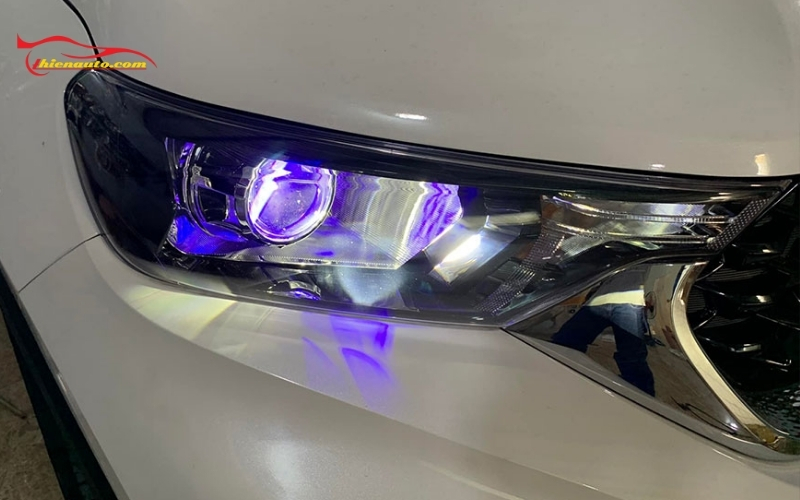 Độ đèn Kia Sonet mẫu bi LED TITAN BLACK