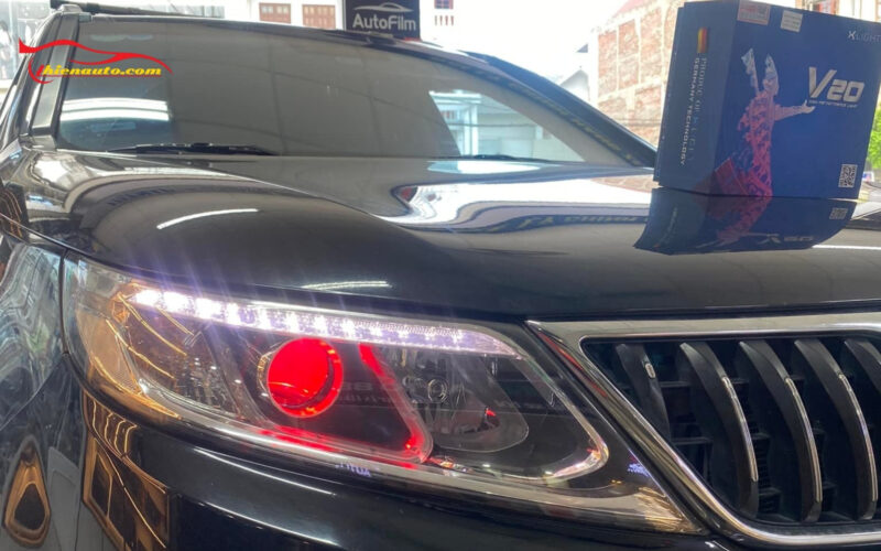 Nâng cấp độ đền Kia Sorento mẫu X-Light V20 NEW