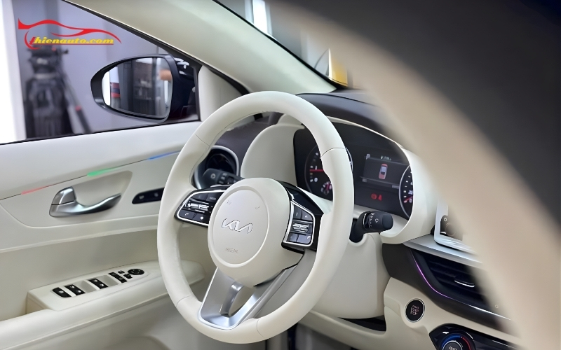 Bọc ghế da Kia K5, đổi màu nội thất tại Thiện Auto