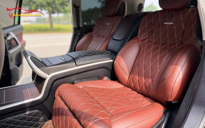 Bọc ghế da Toyota Land Cruiser tăng thẩm mỹ nội thất xe