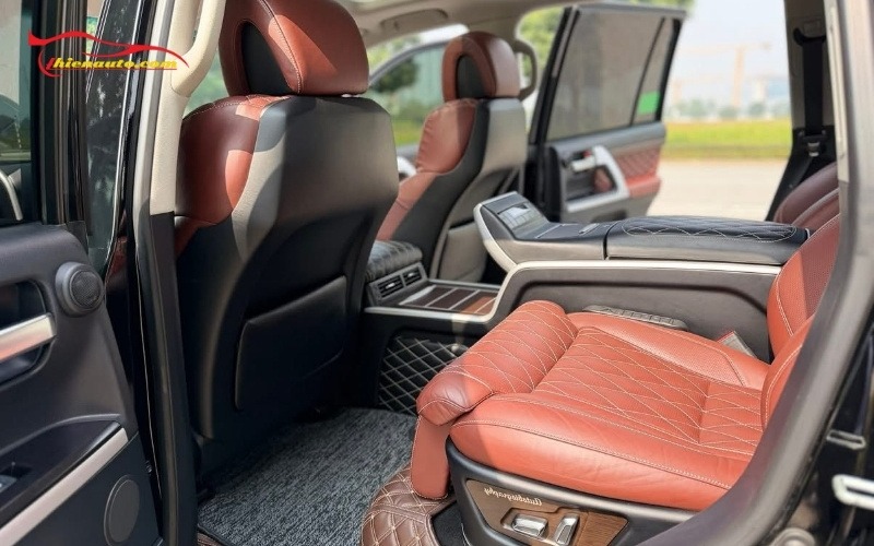 Bọc ghế da Toyota Land Cruiser tại Thiện Auto giá tốt