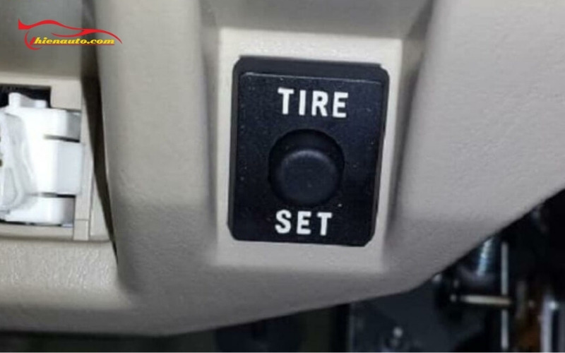 Cách reset cảm biến áp suất lốp Toyota: Hướng dẫn chi tiết Hướng dẫn reset cảm biến áp suất lốp Toyota đúng chuẩn