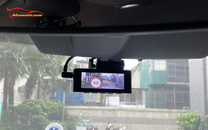 Camera hành trình có ghi hình khi tắt máy không ảnh hưởng acquy