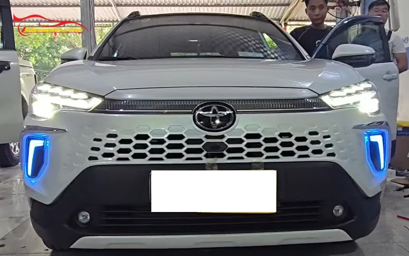 Độ đèn Toyota Cross tăng sáng, tăng thẩm mĩ
