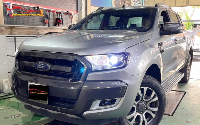 Ford Ranger độ đèn gầm và đèn pha: F10 Turbo và Naoevo S8 Pro Ford Ranger độ đèn gầm và đèn pha: F10 Turbo và Naoevo S8 Pro