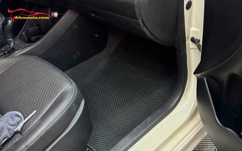 Thảm lót sàn ô tô Kia Morning chống nước, chống bám bẩn, dễ vệ sinh