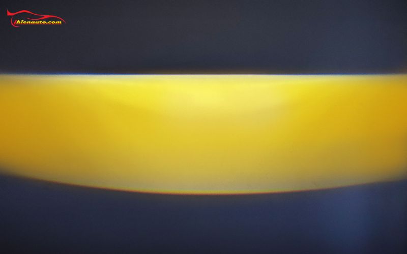 Bi gầm X-Light F10 Turbo V2: Ánh sáng Cos - Nhiệt màu 3000K