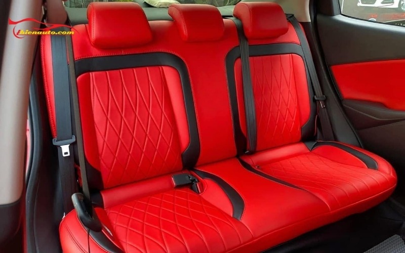 Bọc ghế da Kia Soluto Khách hàng có thể lựa chọn màu sắc tùy ý khi lựa chọn bọc ghế da Kia Soluto