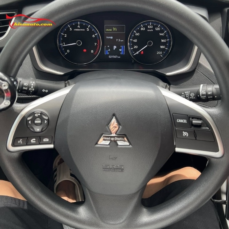 Cruise control Xpander hỗ trợ kiểm soát tốc độ, thích hợp cho xe đi cao tốc