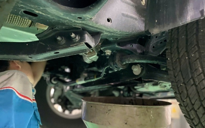 Thay nhớt Ford Everest bao nhiêu lít: Nên thay nhớt đầu tiên trong khoảng 1.000 – 3.000 km