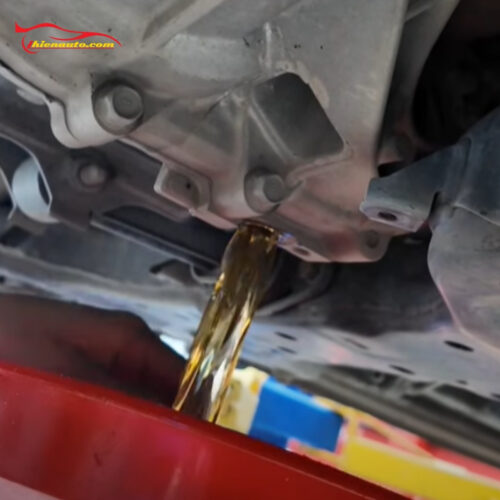 Thay nhớt Kia Seltos bao nhiêu lít: Dầu nhớt thay mỗi 5.000 - 10.000 km