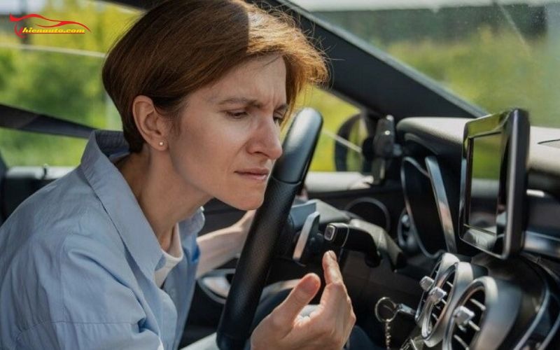 Xoay vô lăng có tiếng kêu nguyên nhân và cách khắc phục nhanh chóng