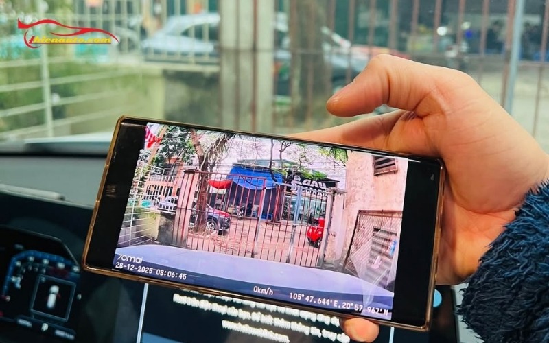 Camera hành trình có định vị từ xa tích hợp GPS thông minh