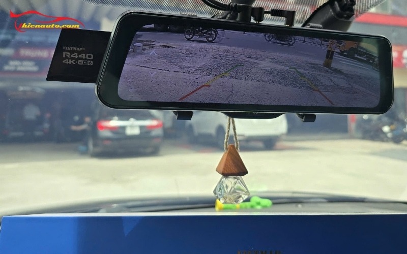 Camera hành trình trước và trong xe Vietmap R440