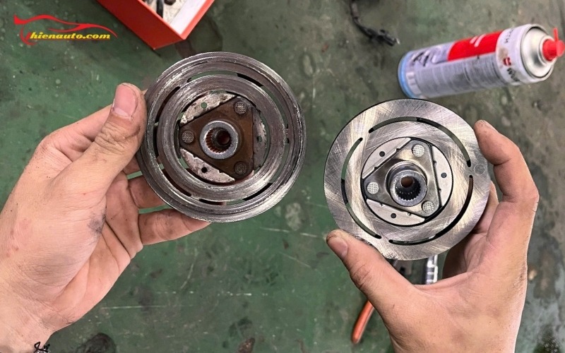 Điều hòa Suzuki XL7 bị Mất lạnh: Nguyên nhân và cách khắc phục Hình ảnh xử lý điều hòa Suzuki XL7 bị mất lạnh thực tế tại Thiện Auto