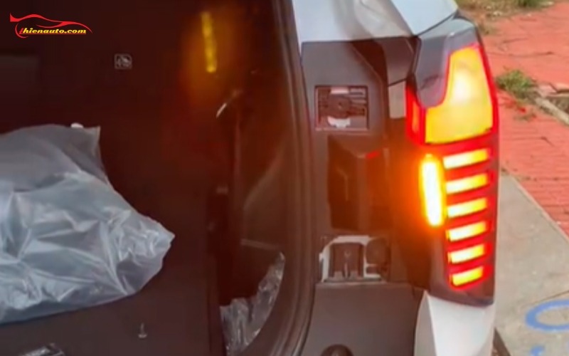 Mitsubishi Destinator độ gì? Gợi ý các hạng mục nên độ bản Premium Module chuyển xi nhan Mitsubishi Destinator lắp đặt cắm giắc zin