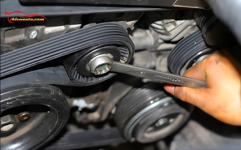 Cách thay dây curoa xe Xpander đơn giản