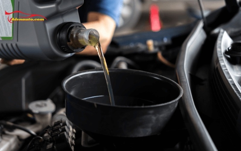 Giải đáp: Xe Mazda 6 thay bao nhiêu lít nhớt?