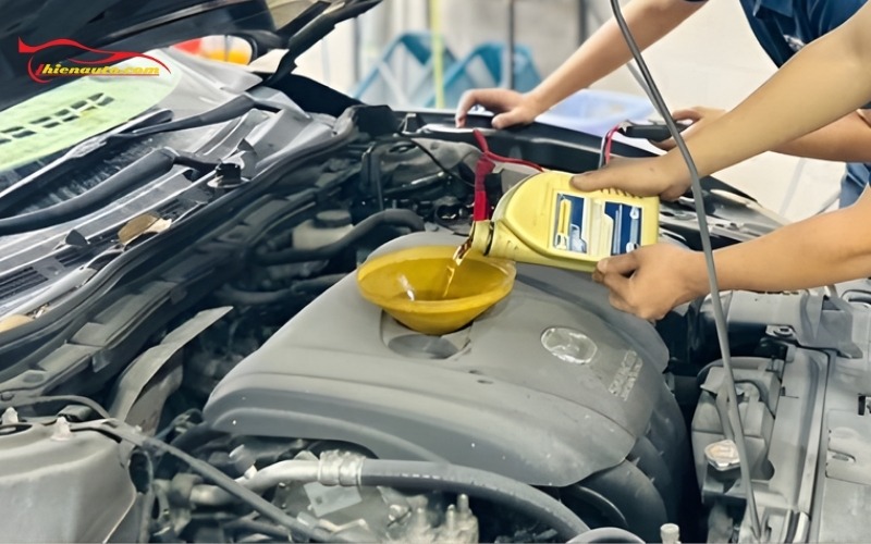 Giải đáp: Xe Mazda 6 thay bao nhiêu lít nhớt