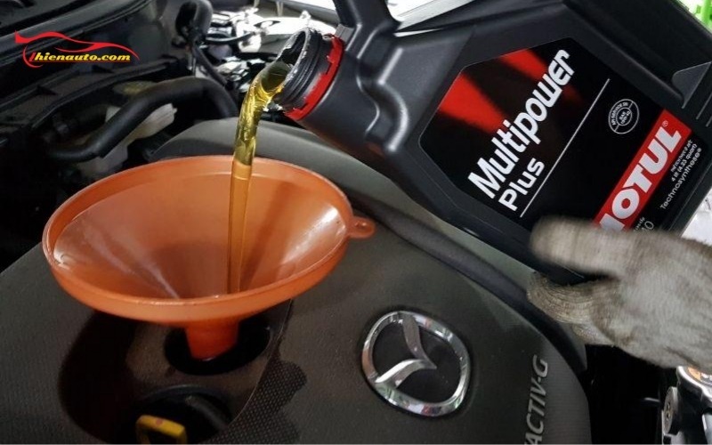 Chủ xe nên tham khảo nhớt chính hãng từ Motul, Mobil 1,... đảm bảo vận hành bền bỉ