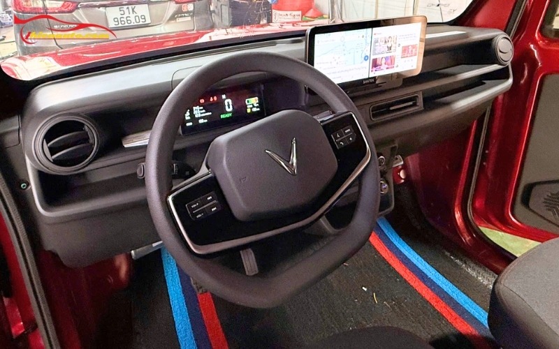 Độ cụm phím vô lăng Vinfast EC Van tăng trãi nghiệm khi lái xe