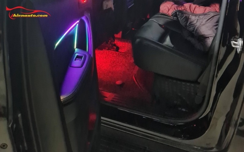Độ đèn led gầm ghế Ford Ranger Độ đèn led gầm ghế Ford Ranger tăng thẩm mỹ nội thất xe