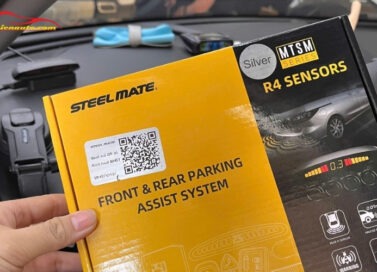 Cảm biến va chạm Vinfast VF MPV 7 trước