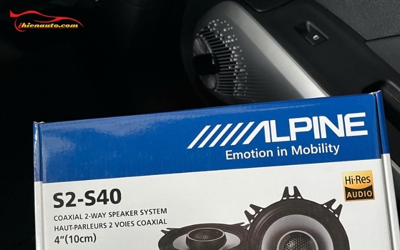 Hình ảnh thực tế Limo Green nâng cấp loa SUB và loa cánh tại Thiện Auto