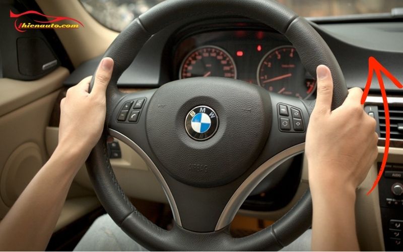 Xe bị khoá vô lăng