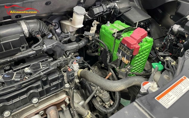 Xe ô tô bị giật khi đạp ga có thể do lọc gió động cơ bị bẩn