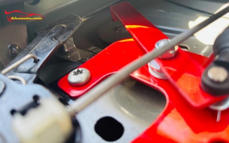 Lắp đặt auto lock cho Ford Ranger