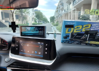 Có nên lắp camera hành trình để taplo không? Nên lắp loại nào?