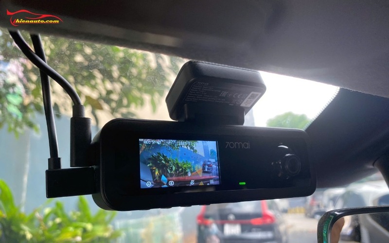 Top 10+ camera hành trình 4K cho ô tô siêu nét Ultra HD Wifi giá tốt Camera hành trình 4K cho ô tô siêu sắc nét (camera hành trình 70mai T400)