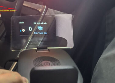 Lắp HUD hiển thị tốc độ Ford Ranger giúp xem trực tiếp thông tin ngay tầm mắt