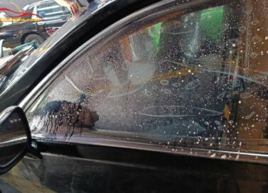 Phim cách nhiệt bị bong tróc do chăm sóc sai cách