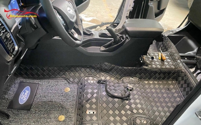 Hình ảnh thực tế lắp thảm sàn 360 Ford Ranger