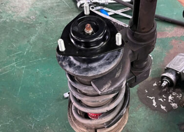 Khi nào thay bát bèo Mitsubishi Xpander? Dấu hiệu nhận biết chi tiết nhất