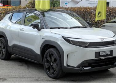 Toyota Urban Cruiser ra mắt Đông Nam Á tháng 3/2026: Pin 61 kWh đi gần 500 km