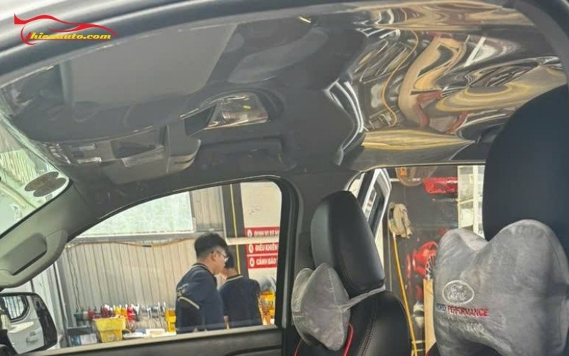 Bọc trần nilon Ford Ranger chống bám bẩn, dễ vệ sinh, bảo vệ trần nỉ zin như mới