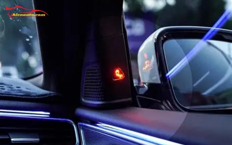 Cảnh báo điểm mù Ford Ranger