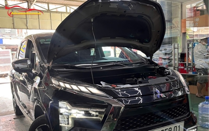 Hình ảnh thực hiện dịch vụ nâng cấp ô tô tại trung tâm phụ kiện ô tô Thủ Đức - Thiện Auto