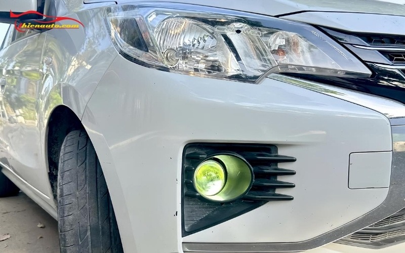 Độ đèn bi gầm Mitsubishi Attrage Độ đèn bi gầm Mitsubishi Attrage tăng sáng, lái xe an toàn