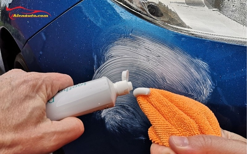 Hướng dẫn cách xóa vết xước ô tô hiệu quả nhất