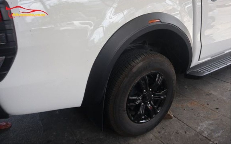 Ốp cua lốp Ford Ranger giúp nâng tầm diện mạo xe