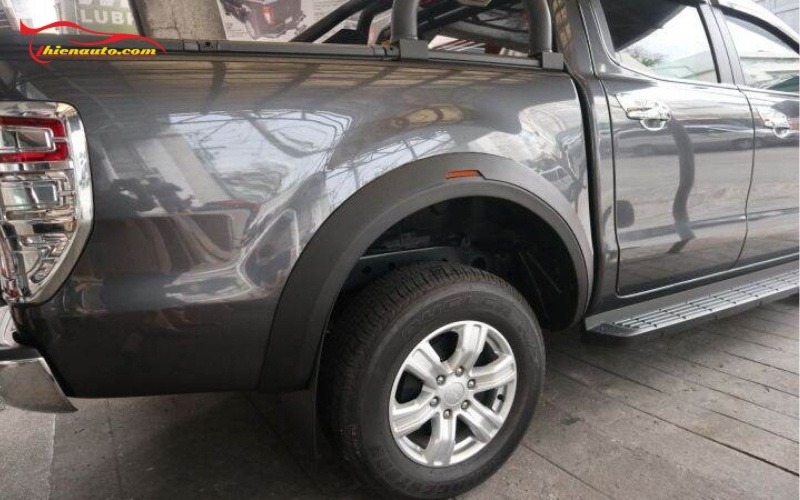 Ốp cua lốp Ford Ranger giúp nâng tầm diện mạo xe