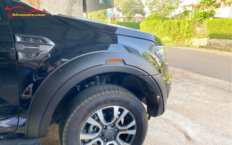 Ốp cua lốp Ford Ranger giúp nâng tầm diện mạo xe