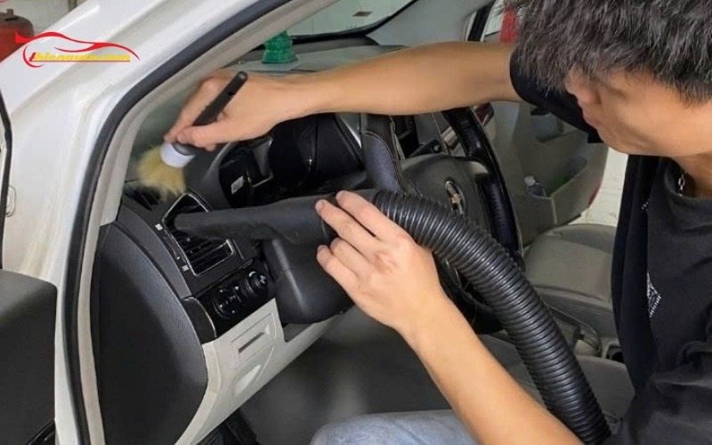 Thiện Auto vệ sinh nội thất xe tỉ mỉ và chuyên nghiệp