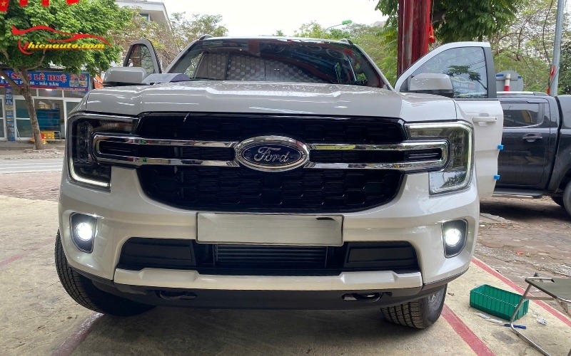Độ đèn bi gầm Ford Everest giúp tăng khả năng chiếu sáng tầm gần, bám đường tốt hơn
