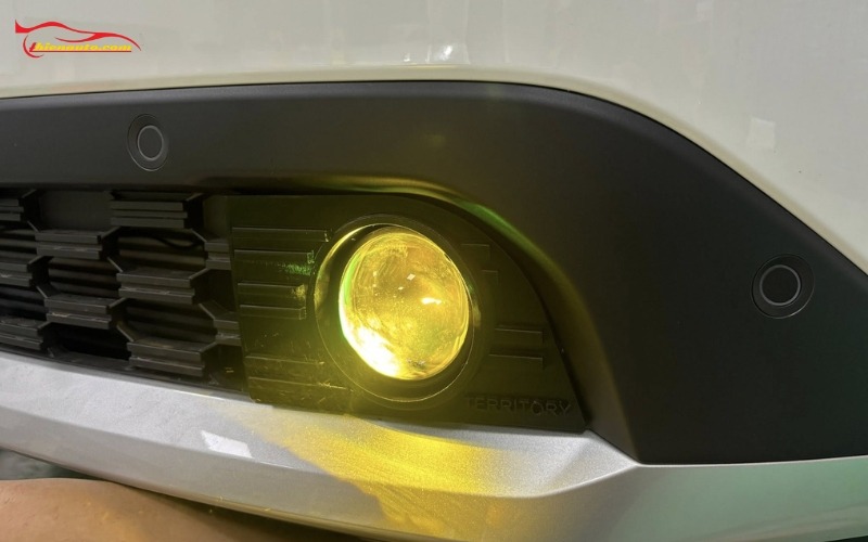 Độ đèn bi gầm Ford Territory: đèn bi gầm Fog Light Wasp